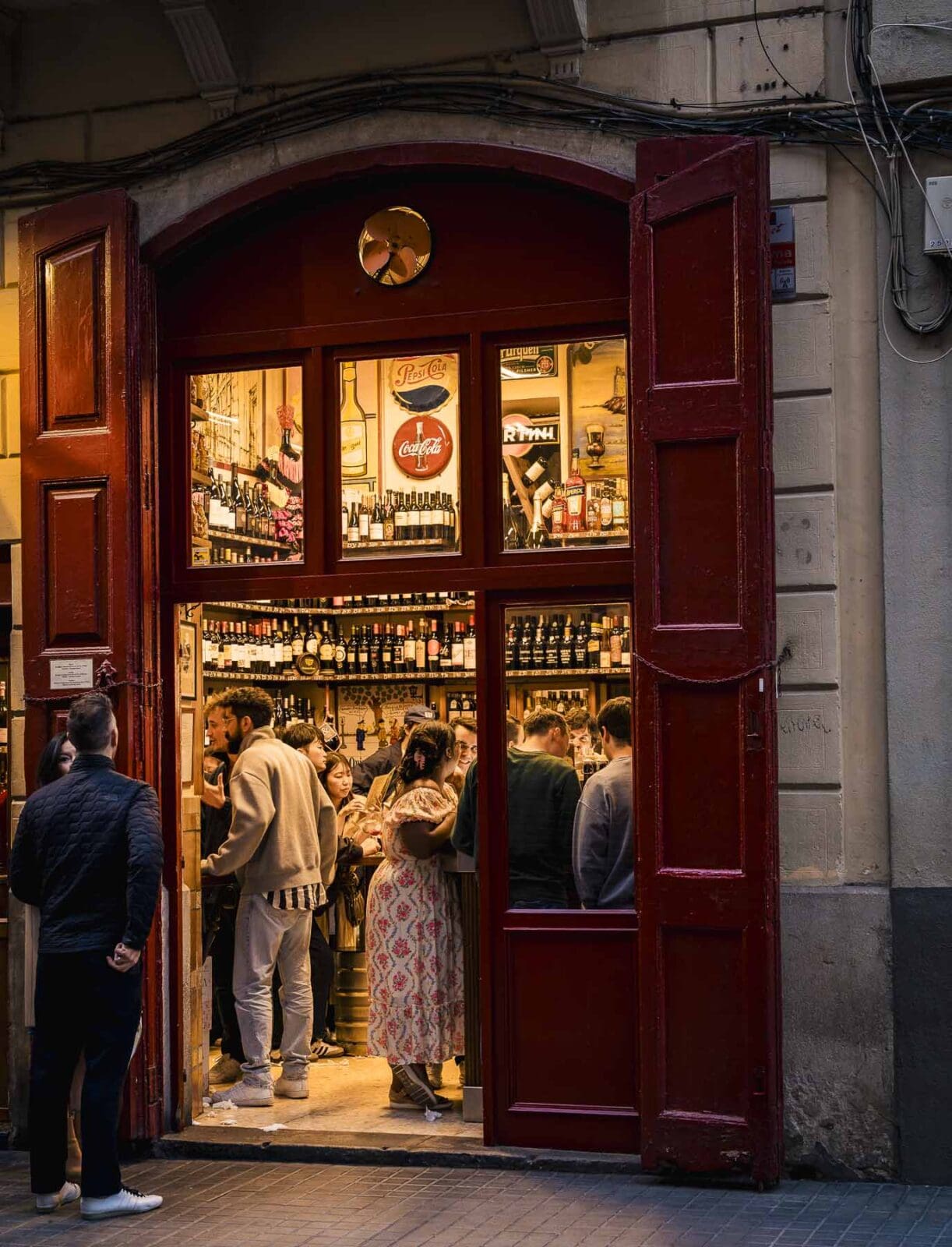 Eingang der Tapas-Bar Quimet & Quimet in Poble Sec, Barcelona