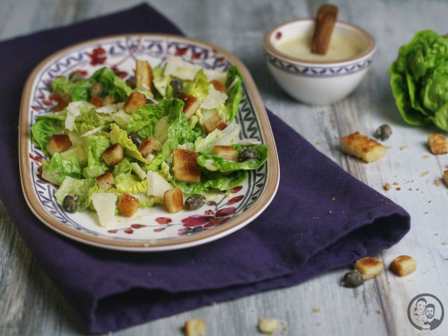 caesar s salad rezept lea linster 2 | Wir haben schon vor einigen Wochen schon die Grillsaison eröffnet ... Zusammen mit Nensi & Robbie waren wir im Oberbergischen bei Mandy & Julian eingeladen. Die beiden hatten bereits Stunden, bevor, wir ankamen, leckere Spare Ribs auf ihren Grill gepackt, die langsam vor sich hin garen durften.