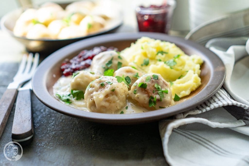 Köttbullar aus Geflügelhack