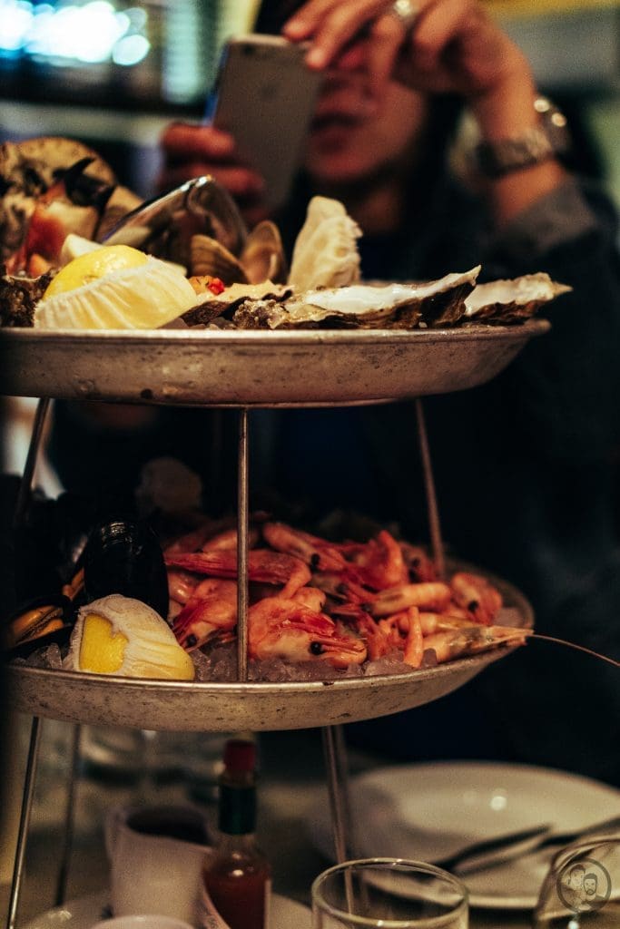 Crab Burger 34 Seafood Platte Dark Horse