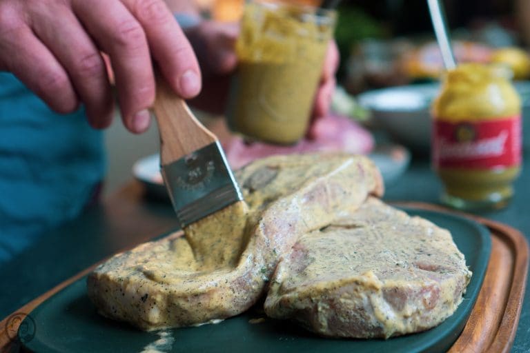 Scharfe Senfmarinade