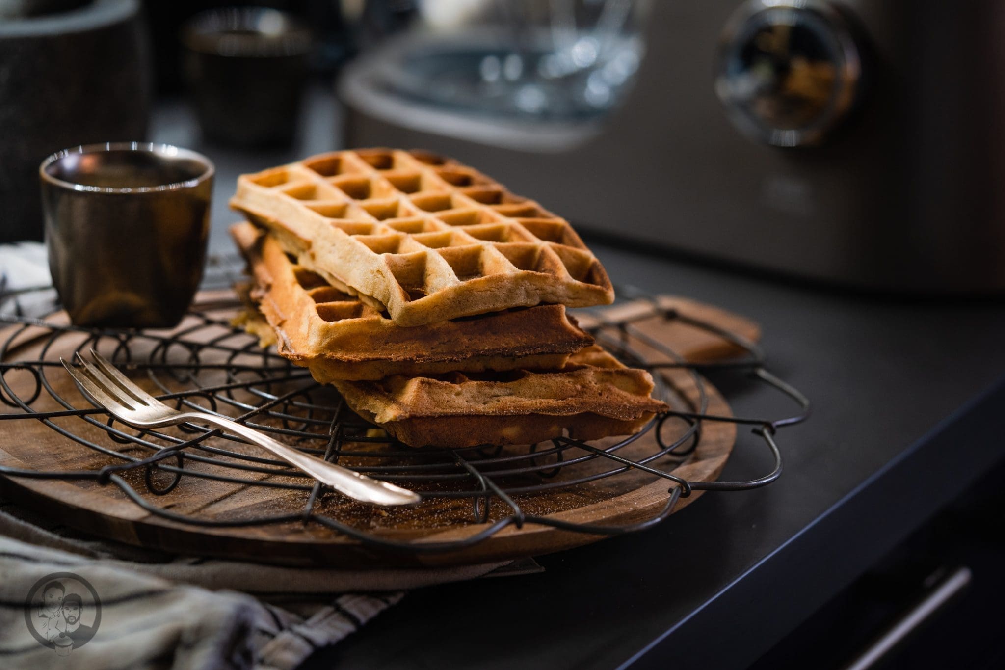 Zimtwaffeln mit Äpfeln und Rosinen