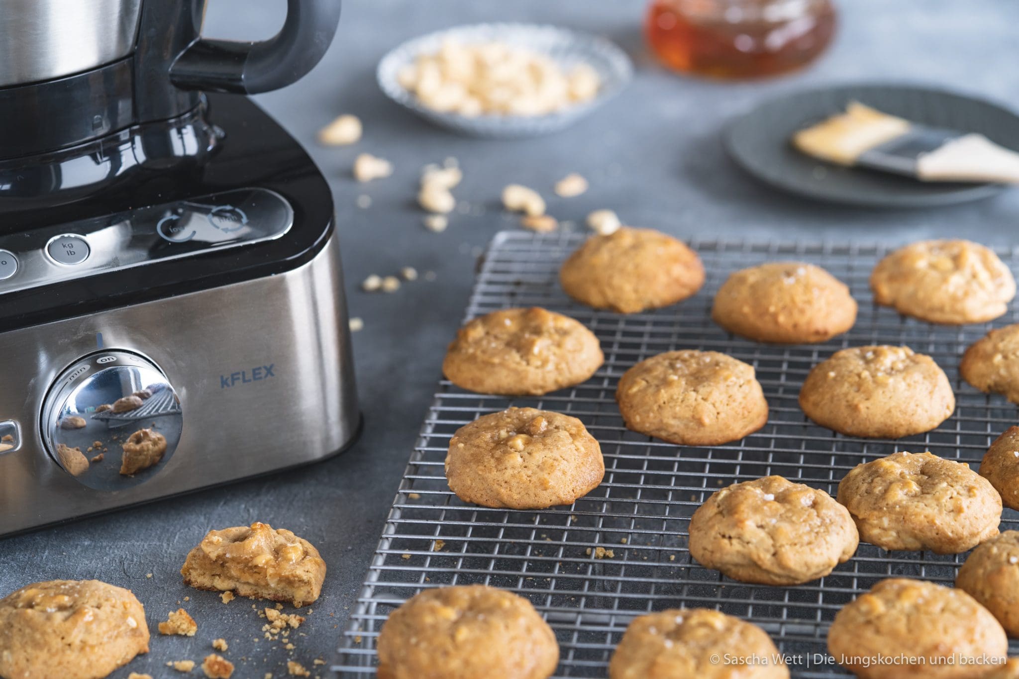 Honig-Cookies mit Cashewkernen