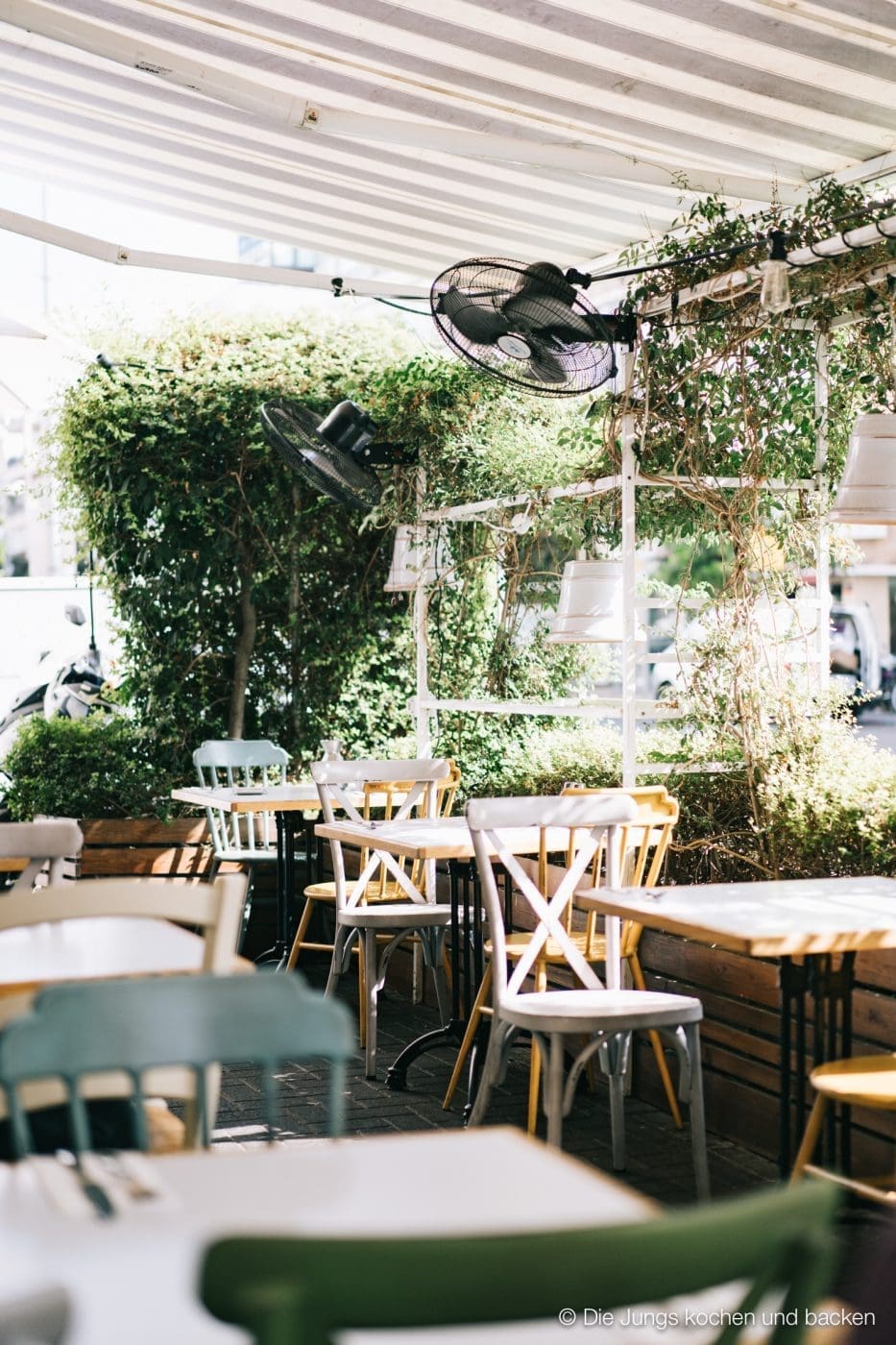 Frühstück im Benedict in Tel Aviv
