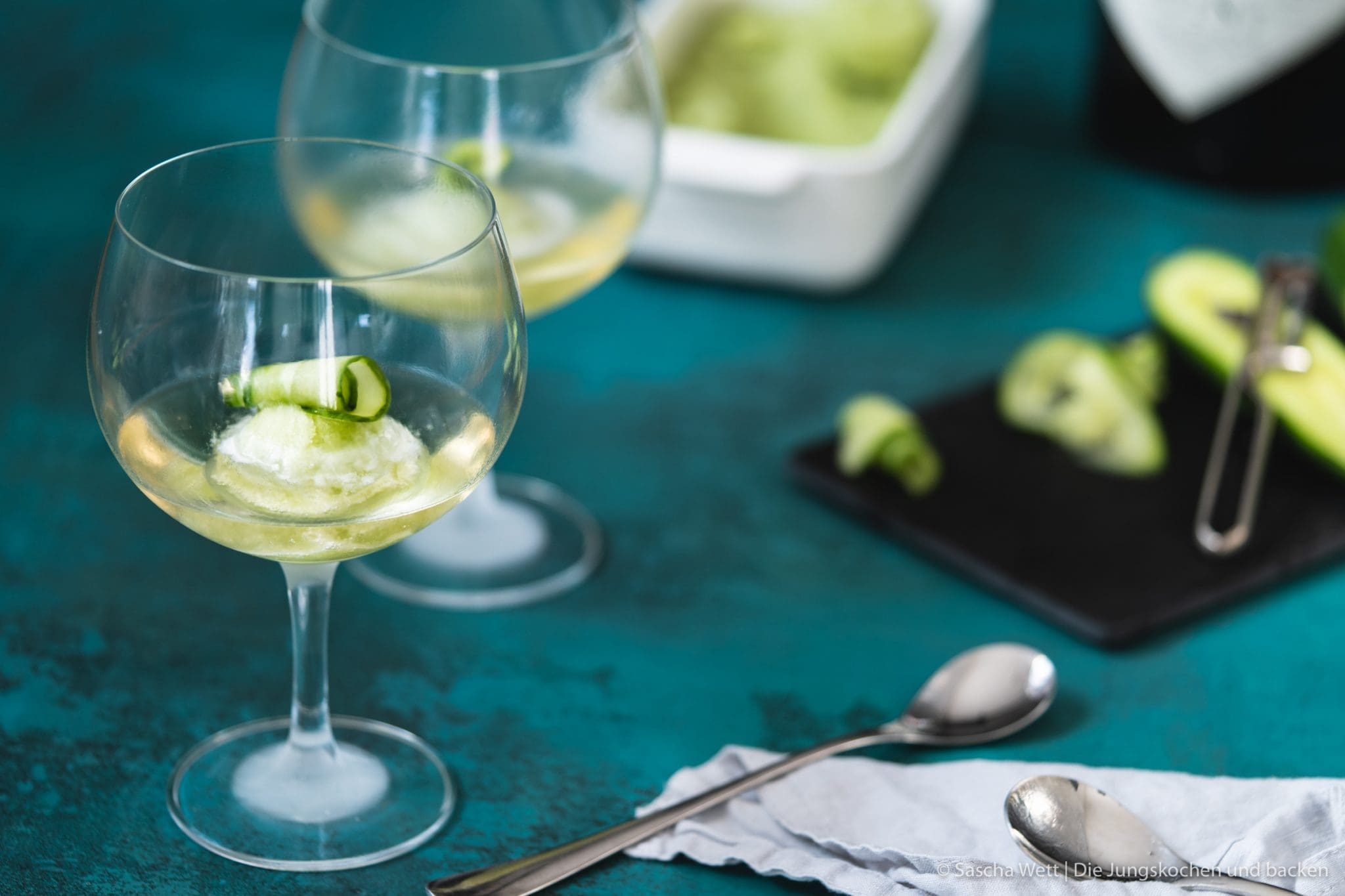 Gurken-Gin-Sorbet mit Tonic