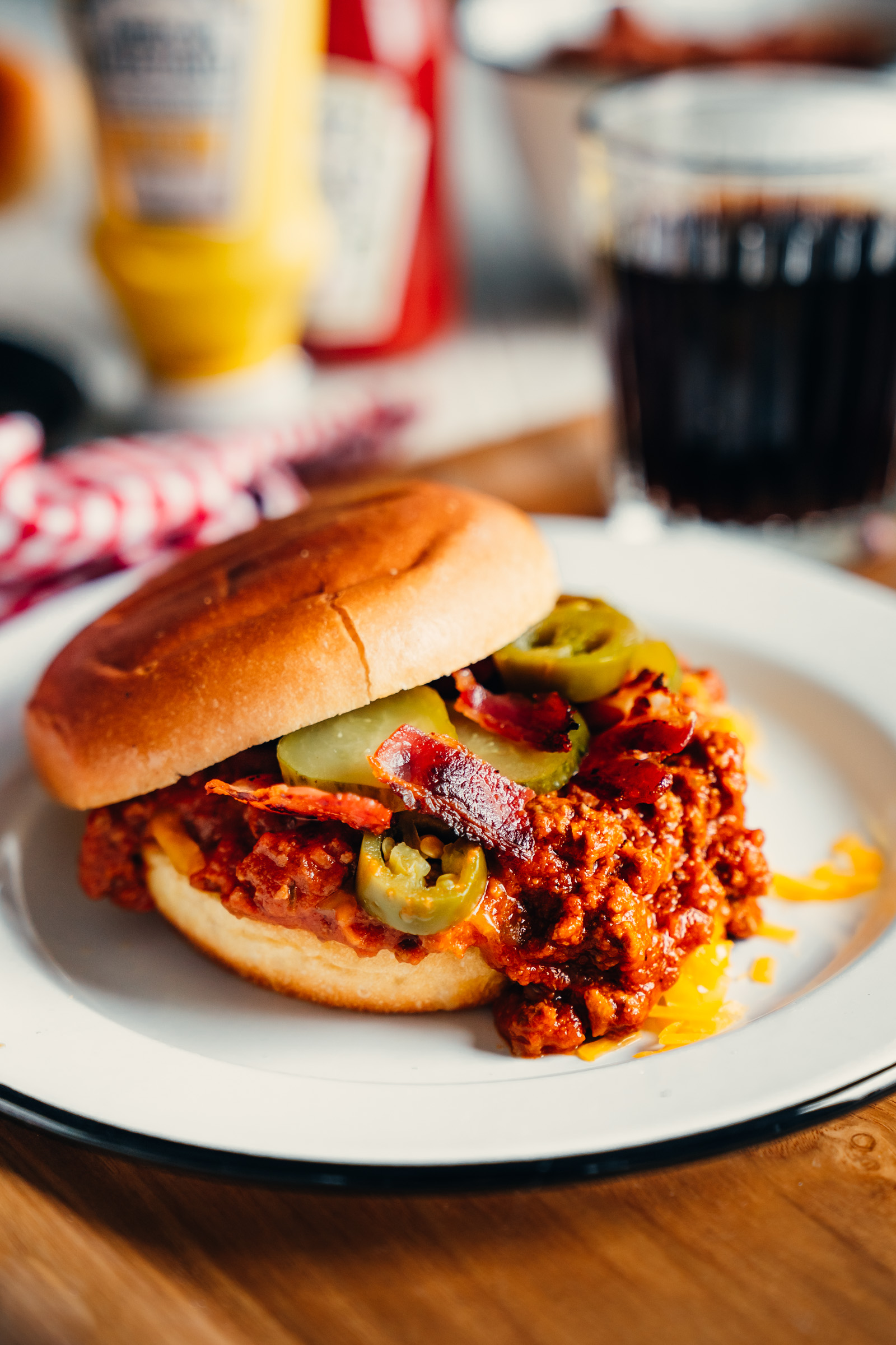 Rezept für Sloppy Joe. Ein amerikanischer Snack, den wir speziell zum Super Bowl zubereitet haben. Schnell und easy gemacht. Perfekter Snack.