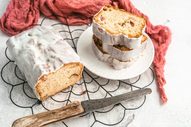 Rhabarber-Rührkuchen