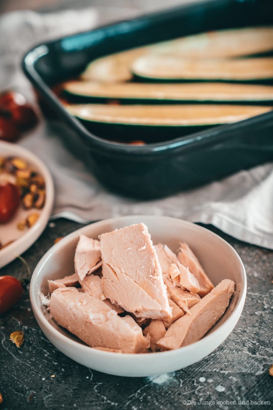 Rezept für gefüllte Zucchini mit Thunfisch. Ein wunderbares Gericht für die schnelle Feierabendküche | inklusive dem Thunfisch-Bericht 20190 des MSC!