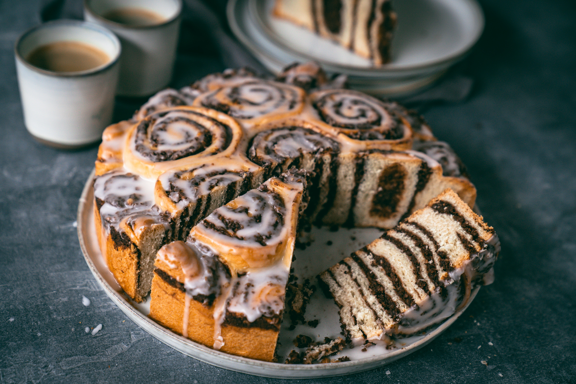 Schneckenkuchen mit Haselnussfüllung