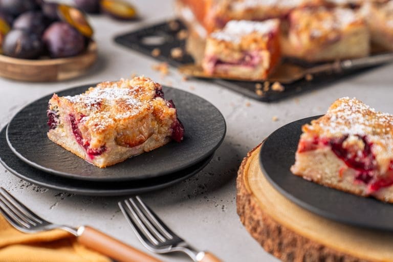 Streusel-Cheesecake mit Zwetschgen | Pflaumenkuchen-Deluxe!