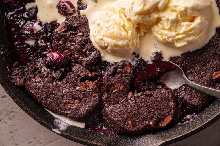 Schwarzwälder Kirsch Cookie-Auflauf
