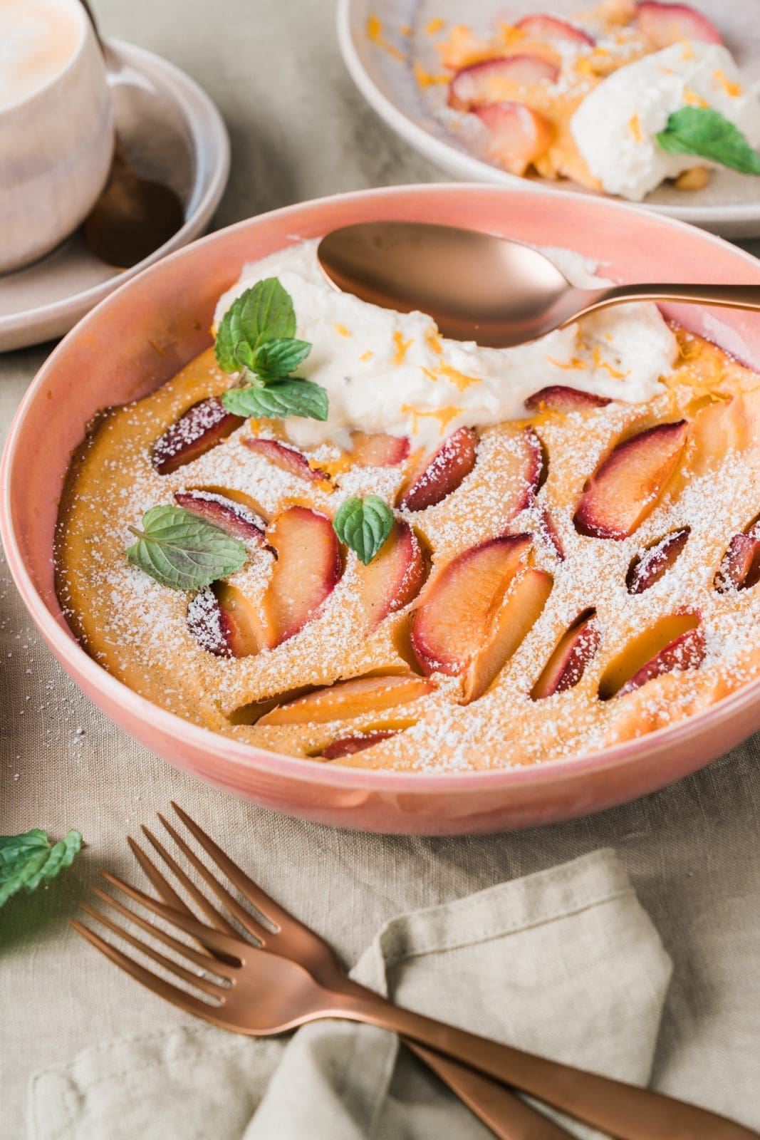 Pflaumen‑ und Zwetschgenrezepte – 10 Lieblingsrezepte für den Spätsommer 16 Entdeckt unsere 10 besten Pflaumen‑ und Zwetschgenrezepte – von Clafoutis über Streuselkuchen bis zu Muffins und Zwetschgenmus. Jetzt nachbacken!