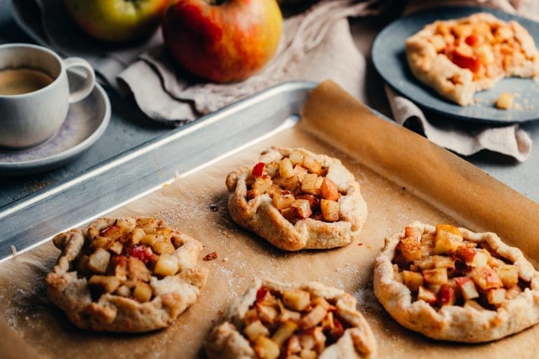 Mini-Galettes mit Apfel | Klein, lecker, vegan und fix auf dem Tisch!