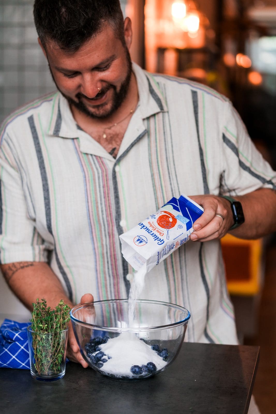 Gelieren Diamant 11 | Torsten hat das Haltbarmachen von Obst quasi schon mit der Muttermilch aufgesogen. Sowohl seine Oma als auch seine Mama haben ihn schon früh in die Welt der Fruchtaufstriche und Gelees eingeführt.