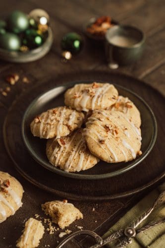 Rezept für Nussbutter Plätzchen. Unser 1. Rezept in diesem Jahr für Weihnachtsplätzchen. Und die "Nuss" ist direkt zweimal drin ... Überraschung!