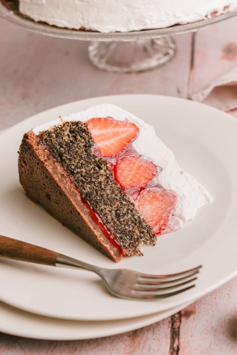 Erdbeer-Mohn-Torte