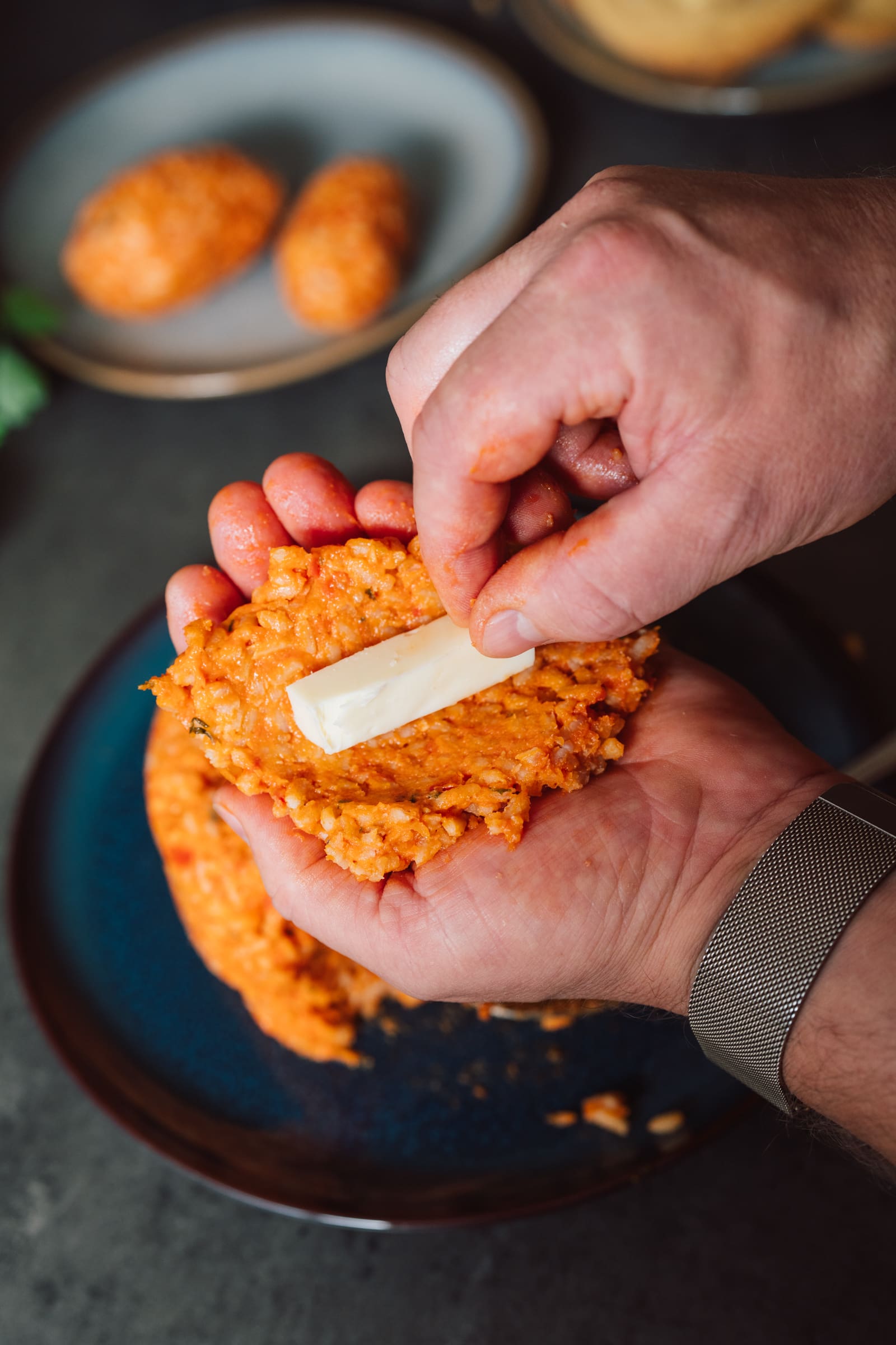 Rezept für Suppli. Die Reisbällchen kennen wir von unserem ersten Besuch in Rom und sind begeistert von dem Streetfood-Klassiker zum Aperitivo.