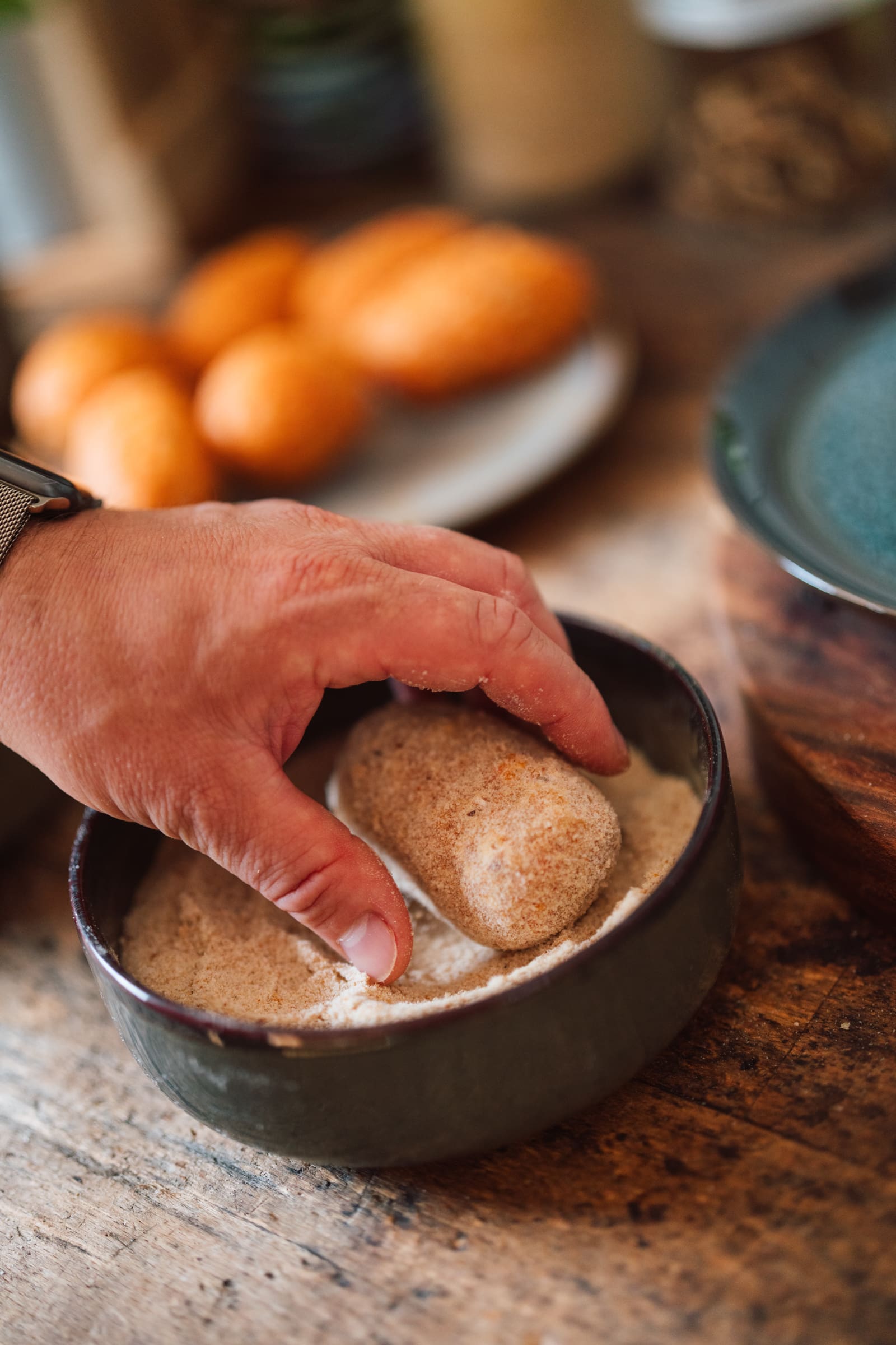 Rezept für Suppli. Die Reisbällchen kennen wir von unserem ersten Besuch in Rom und sind begeistert von dem Streetfood-Klassiker zum Aperitivo.