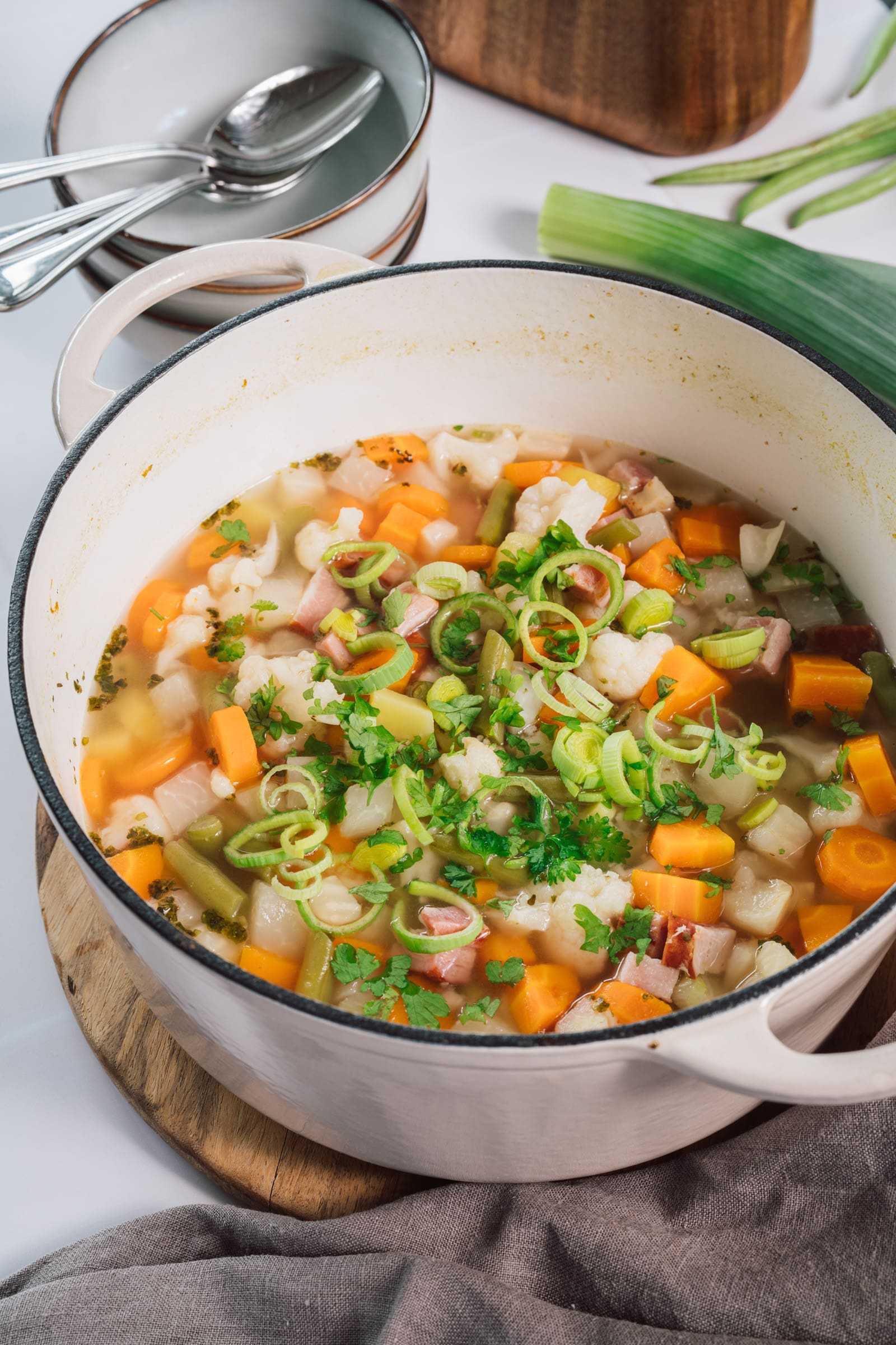 Oma Lores Gemüsesuppe – Quer durch den Garten