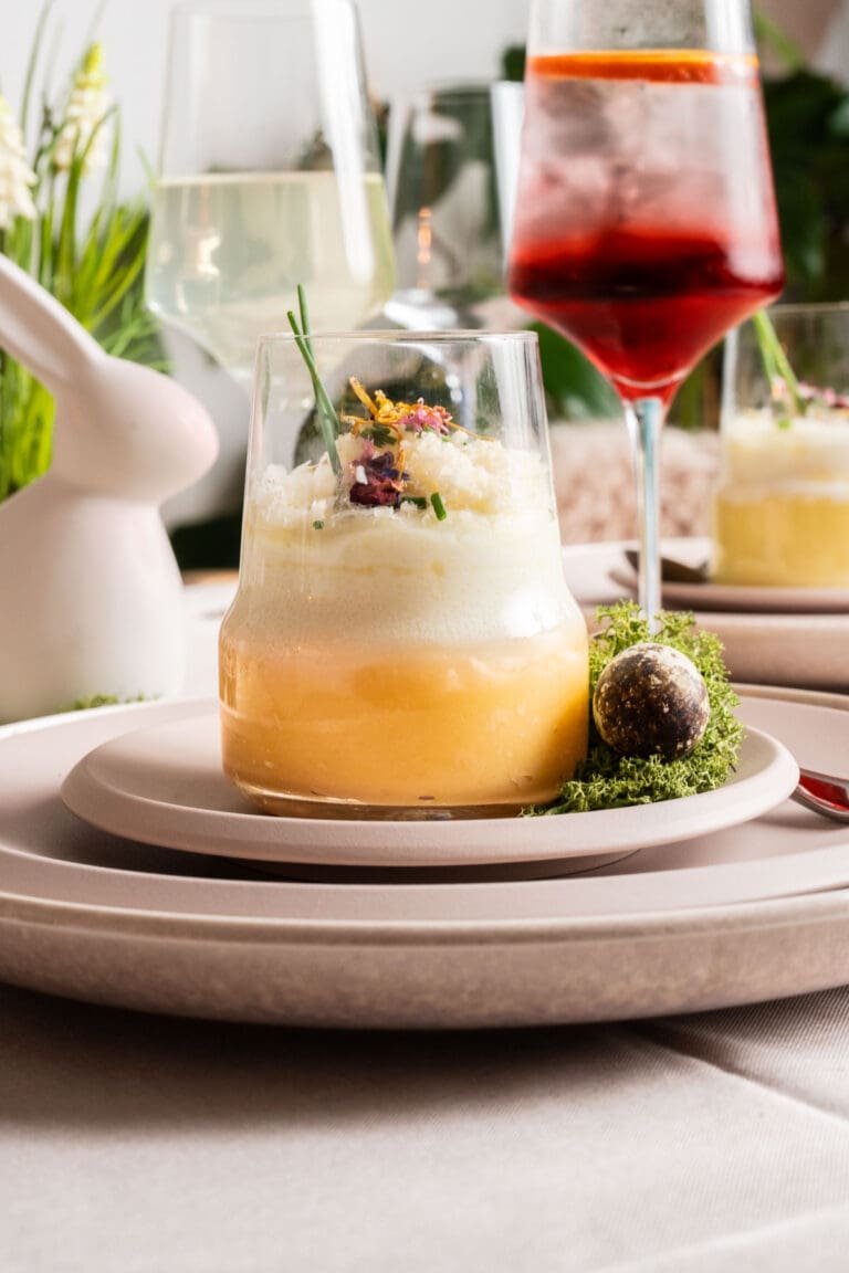 Eggs Benedict. Unser Brunch-Klassiker zum Selbermachen 6 Entdeckt unser Rezept für Ei im Glas mit cremigem Kartoffelpüree. Perfekt vorzubereiten und ideal für den (Oster)brunch – so einfach geht's!