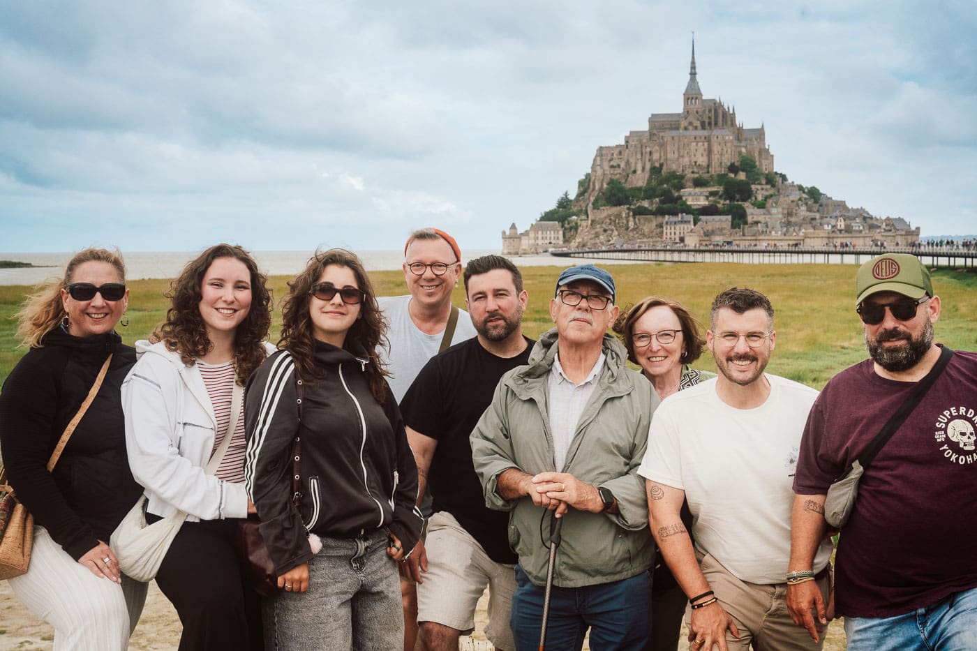 Far Breton Rezept | Französischer Pflaumenkuchen aus der Bretagne 3 Familie in Mont Saint Michel im Urlaub.