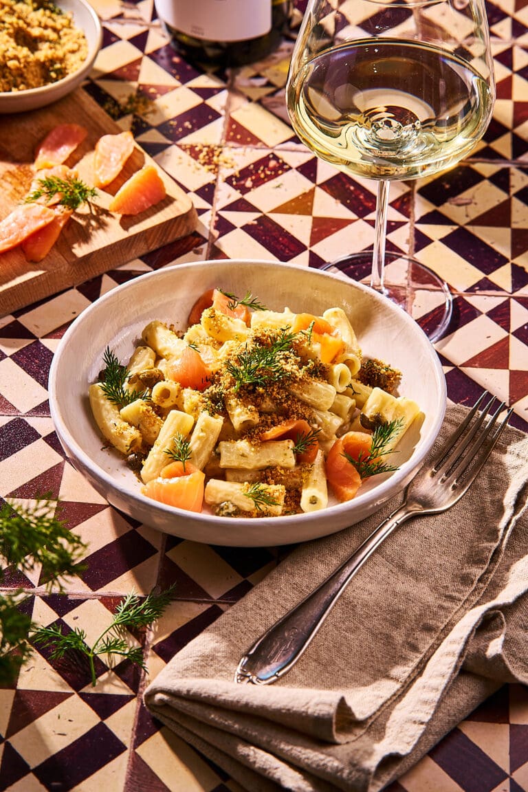 Pasta al Limone mit Lachs und cremiger Zitronensauce