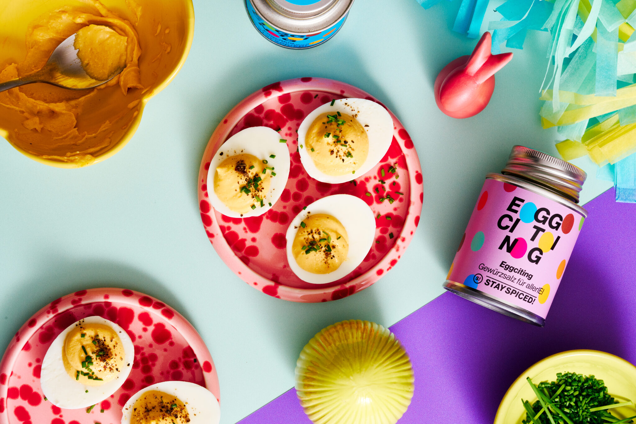 Gefüllte Eier für den Osterbrunch | Unsere Deviled Eggs mit Eggciting 11 Gefüllte Eier für euren Osterbrunch: schnell gemacht, cremig gefüllt und herrlich würzig. Ein einfaches Rezept mit Deviled-Eggs-Twist für Ostern.