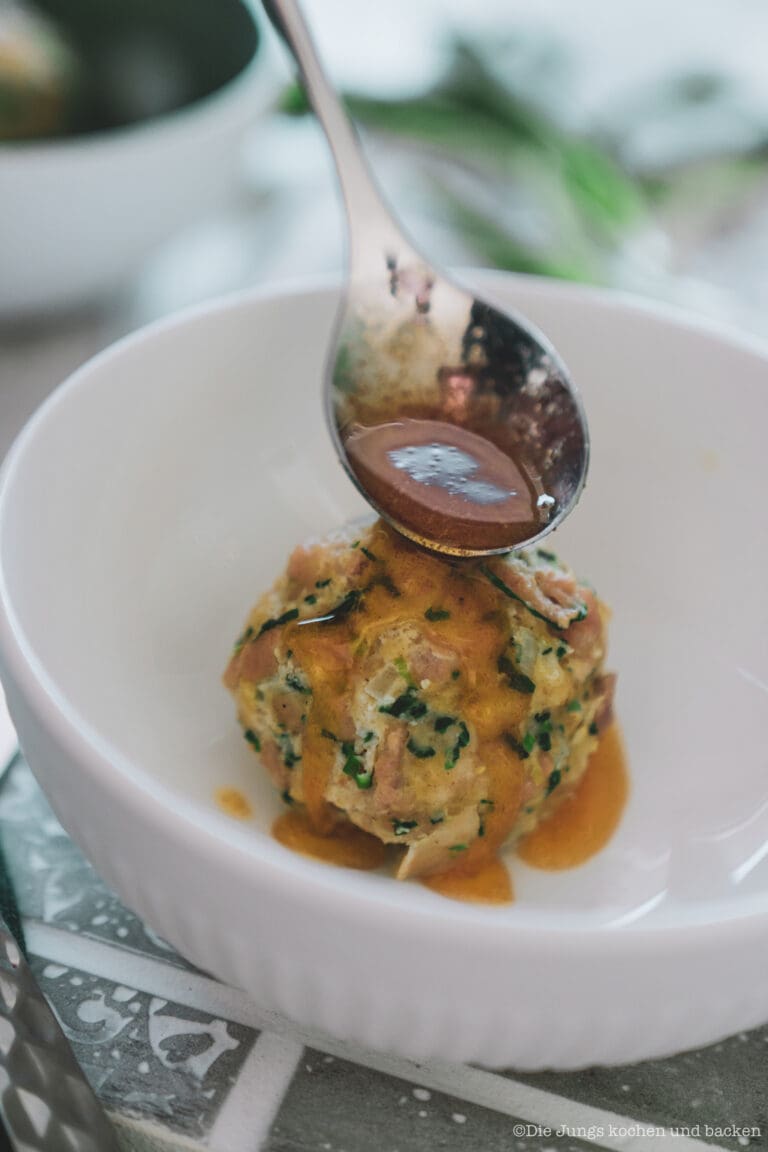 Bärlauchknödel in Butter | Unser einfaches Frühlingsrezept