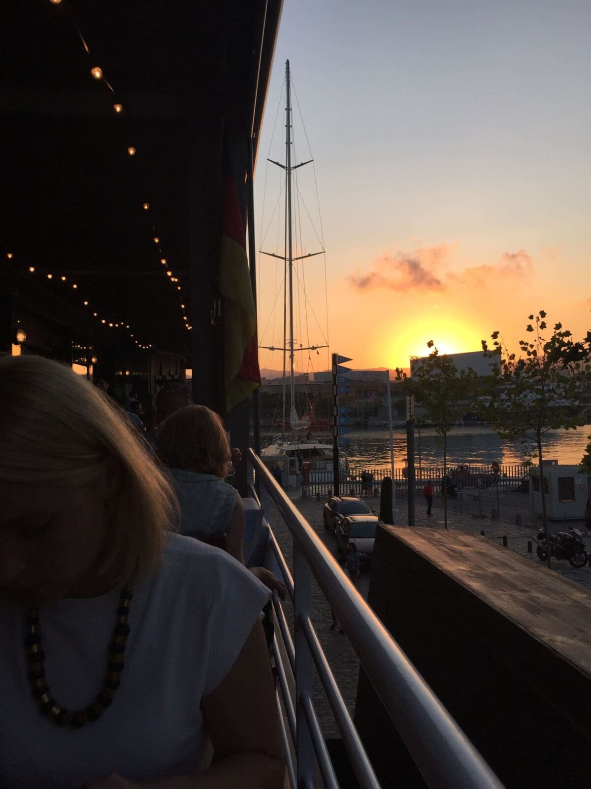 Sonnenuntergang am alten Hafen (Port Vell) von Barcelona