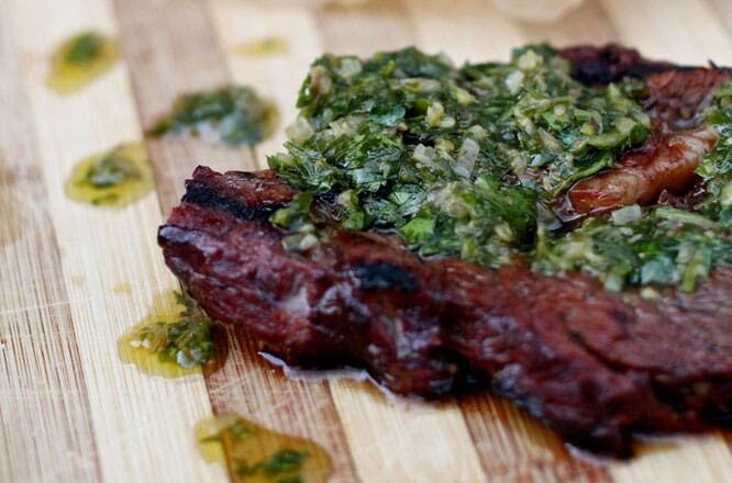 Mariniertes Roastbeef mit Chimichurri